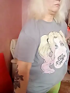 SquirtMilf00 online show from 02-15-26, 03:14