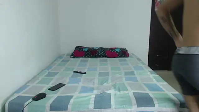 nextboywell1 online show from 11-23-25, 11:48