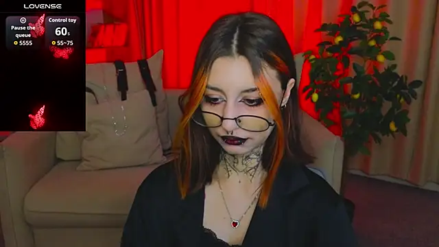 Mistress  Marcelline online show from 04-21-26, 02:51