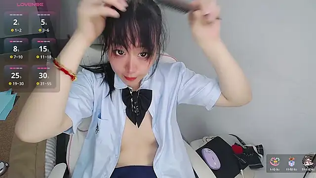 Snapshot of Angela-AMY chatting on 10-05-25, 03:05 Angela-AMY online show from 10-05-25, 03:05