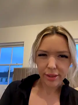 lolableux online show from 12-02-25, 04:13