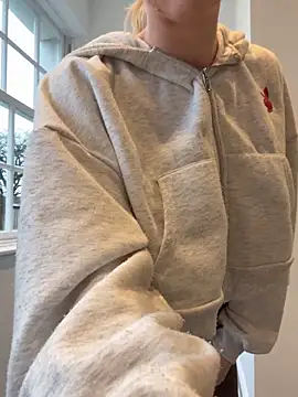 lolableux online show from 02-01-26, 04:05