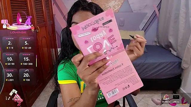 sharlottxl online show from 12-23-25, 02:20