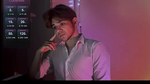 Snapshot of 1RobertTT chatting on 09-10-25, 09:37 1RobertTT online show from 09-10-25, 09:37