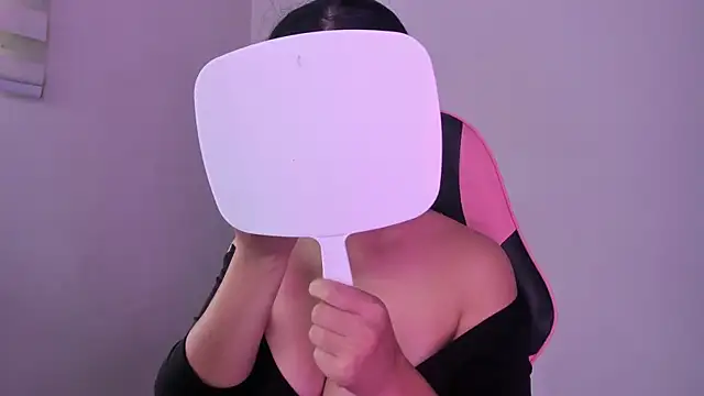 Arianna Jannes online show from 03-18-26, 04:21