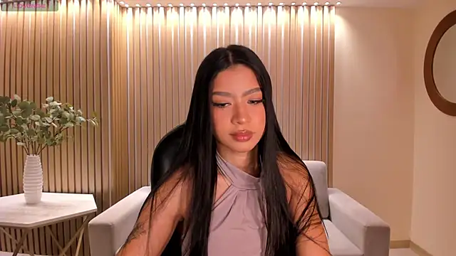 Snapshot of SophieHouston_ chatting on 06-11-26, 02:44 SophieHouston online show from 06-11-26, 02:44