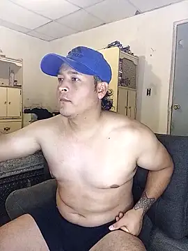 Snapshot of guscab69 chatting on 11-16-25, 05:57 guscab69 online show from 11-16-25, 05:57