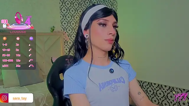 Snapshot of boyfox_tay chatting on 07-16-26, 03:56 boyfox tay online show from 07-16-26, 03:56
