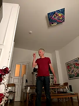 Snapshot of SexyLeon8 chatting on 09-21-25, 10:00 SexyLeon8 online show from 09-21-25, 10:00