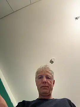 SexyLeon8 online show from 01-11-26, 03:39