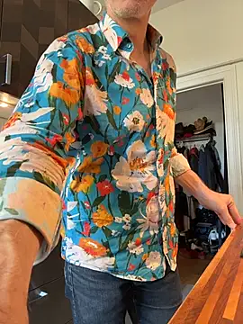 SexyLeon8 online show from 04-17-26, 07:44