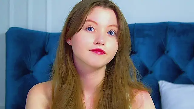 KeiraAsti online show from 09-17-25, 08:21