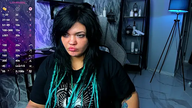 MaryHarrys online show from 11-16-25, 02:39