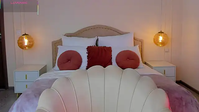 MilaMour online show from 02-06-26, 01:14