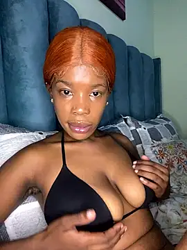 Snapshot of Caramel_Mellow chatting on 01-12-26, 10:26 Caramel Mellow online show from 01-12-26, 10:26