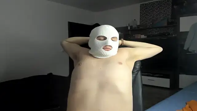 Snapshot of romiosabrino chatting on 11-25-25, 03:23 romiosabrino online show from 11-25-25, 03:23