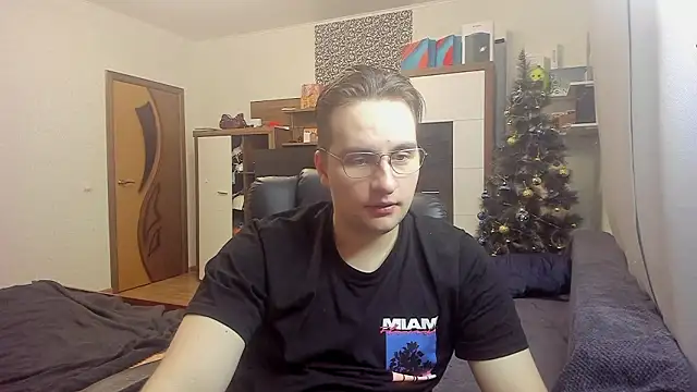 Snapshot of romiosabrino chatting on 02-19-26, 04:36 romiosabrino online show from 02-19-26, 04:36