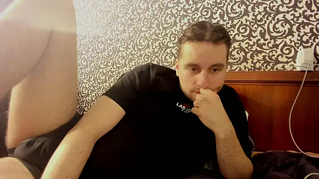 Snapshot of romiosabrino chatting on 03-30-26, 08:10 romiosabrino online show from 03-30-26, 08:10