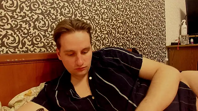 Snapshot of romiosabrino chatting on 04-16-26, 08:31 romiosabrino online show from 04-16-26, 08:31