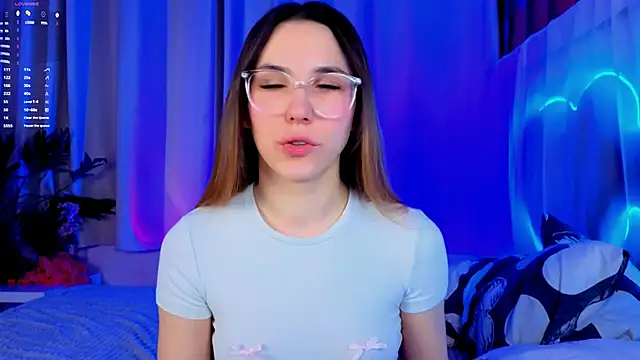 -CindyLou online show from 12-22-25, 05:26