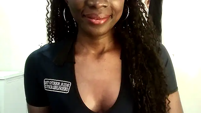 Chatdoll2 online show from 10-15-25, 04:07