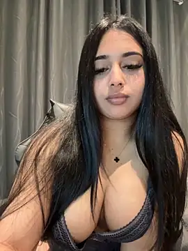 LilMisIndianx online show from 09-10-25, 07:30