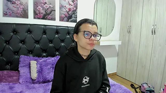 pinky f00x online show from 07-23-26, 09:13