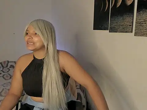 chloe kisses online show from 04-08-26, 11:32