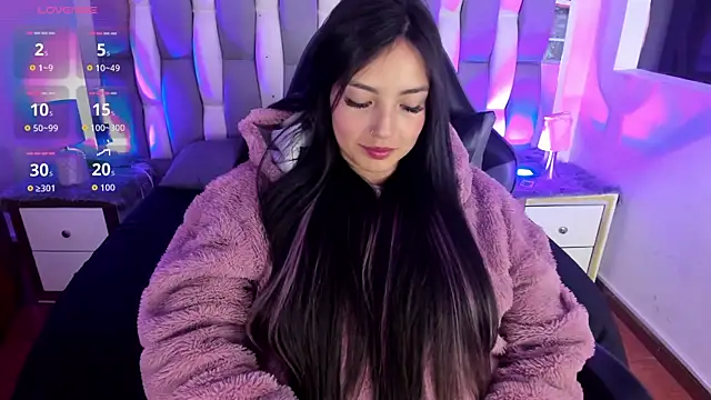 Adaara Rey online show from 10-22-25, 07:46