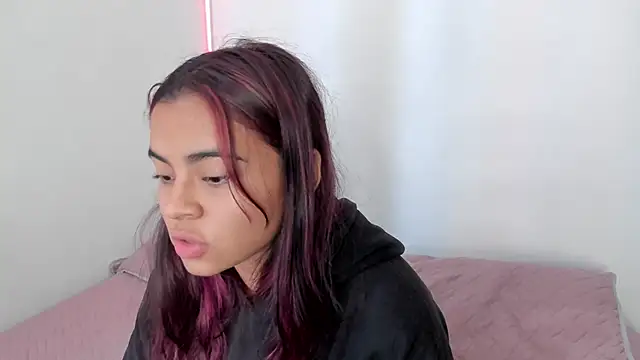 valy shyness online show from 09-18-25, 06:54