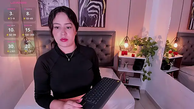 Snapshot of aisha_duque chatting on 10-06-25, 07:44 aisha duque online show from 10-06-25, 07:44