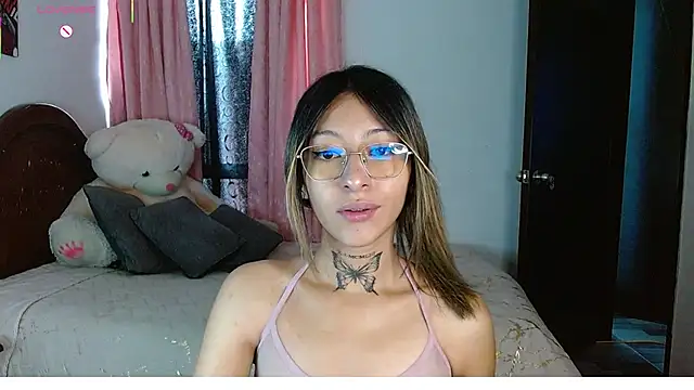 Hoolly Jones online show from 02-03-26, 02:00