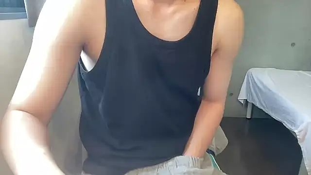 Snapshot of Lotus_boy chatting on 06-28-26, 04:51 Lotus boy online show from 06-28-26, 04:51