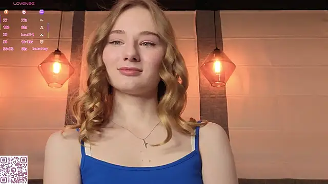 Snapshot of ElvinaRose chatting on 11-08-25, 02:17 ElvinaRose online show from 11-08-25, 02:17