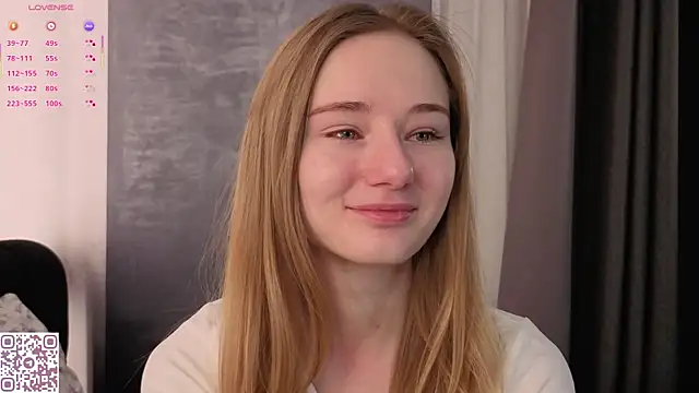 Snapshot of ElvinaRose chatting on 11-20-25, 02:12 ElvinaRose online show from 11-20-25, 02:12