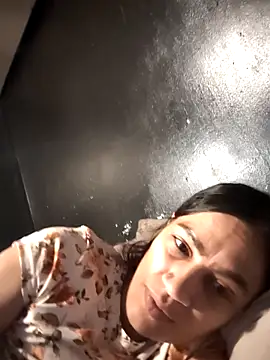 Snapshot of butterflykhash89 chatting on 11-22-25, 12:48 butterflykhash89 online show from 11-22-25, 12:48