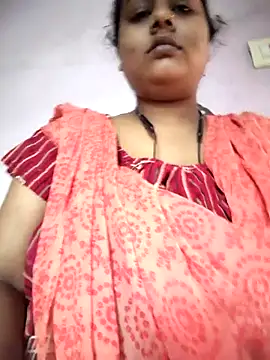 Snapshot of Cute_Amiya chatting on 10-27-25, 08:18 Cute Amiya online show from 10-27-25, 08:18