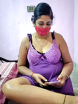 Snapshot of Rupali201 chatting on 11-08-25, 04:12 Rupali201 online show from 11-08-25, 04:12