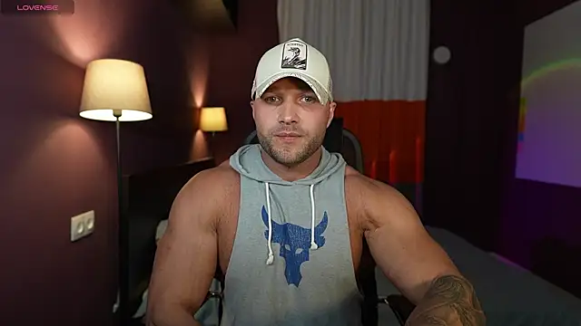 RikAdlerr online show from 05-13-26, 02:58