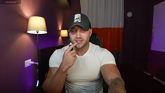RikAdlerr online show from 05-16-26, 04:17