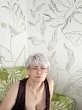 Catty Lady online show from 09-13-25, 06:08