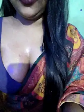 Snapshot of JIYA-04 chatting on 11-14-25, 12:04 JIYA-04 online show from 11-14-25, 12:04