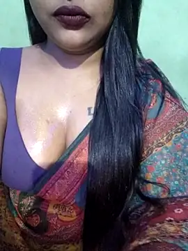 Snapshot of JIYA-04 chatting on 11-15-25, 02:57 JIYA-04 online show from 11-15-25, 02:57