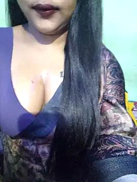 Snapshot of JIYA-04 chatting on 11-21-25, 01:21 JIYA-04 online show from 11-21-25, 01:21