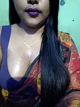 Snapshot of JIYA-04 chatting on 11-30-25, 07:18 JIYA-04 online show from 11-30-25, 07:18