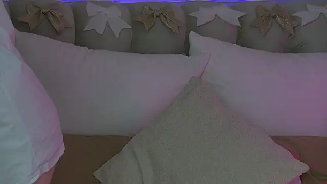 Snapshot of miamunn chatting on 11-30-25, 08:24 miamunn online show from 11-30-25, 08:24