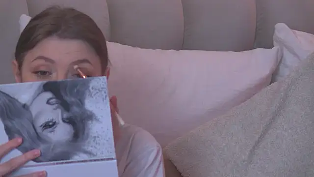 Snapshot of miamunn chatting on 03-09-26, 04:22 miamunn online show from 03-09-26, 04:22