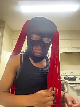 masked doll kashi online show from 04-23-26, 10:01