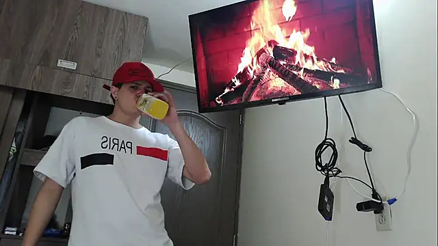 Themasterhades 777 online show from 11-20-25, 10:31