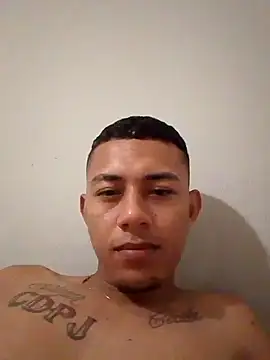 Snapshot of isal23-09 chatting on 11-04-25, 05:28 isal23-09 online show from 11-04-25, 05:28